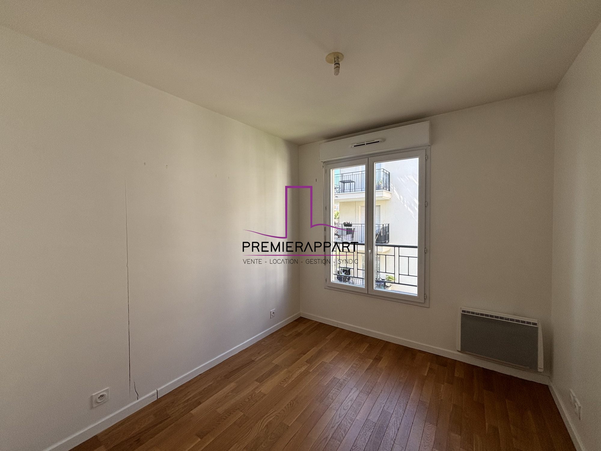 Flat Rue Jean Racine in Houilles