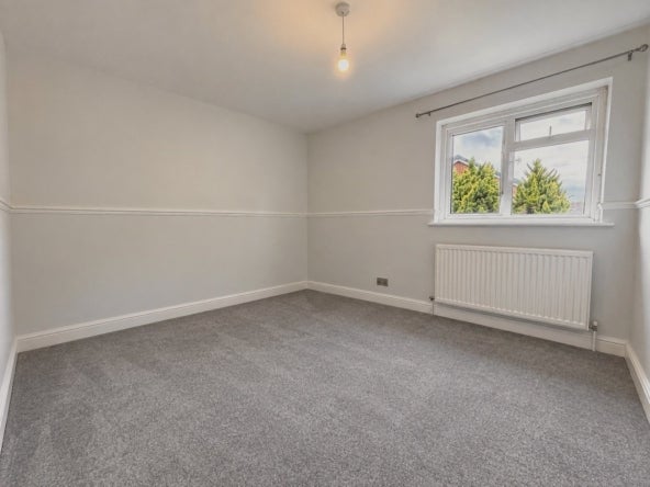 House Welcombe Avenue in Swindon