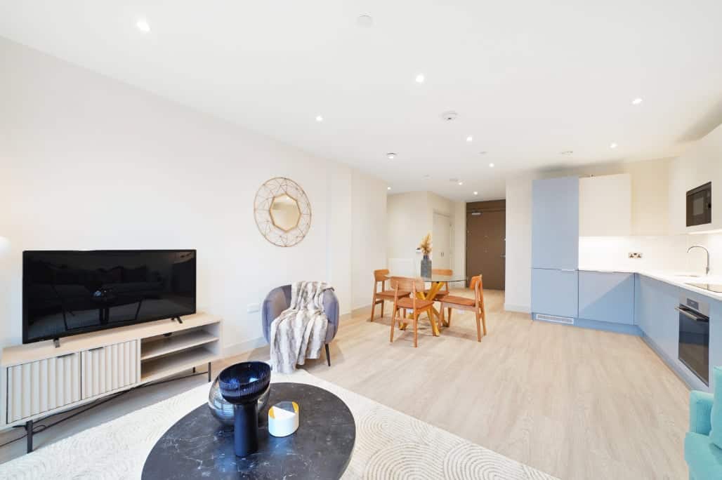 Flat Randalls Way in Mole Valley
