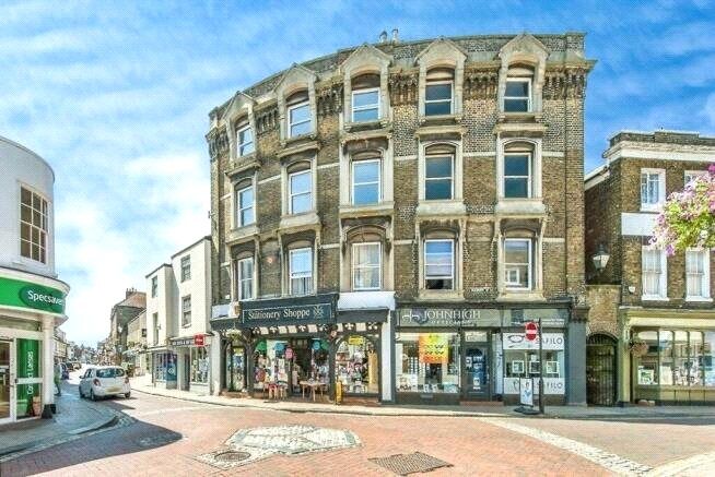 Flat Preston Street in Borough of Swale