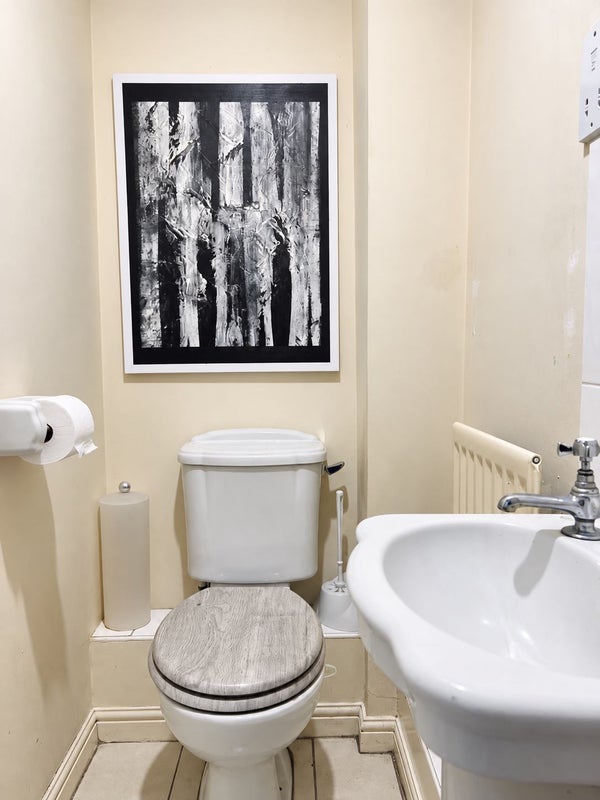 Flat Blunden Drive in Slough