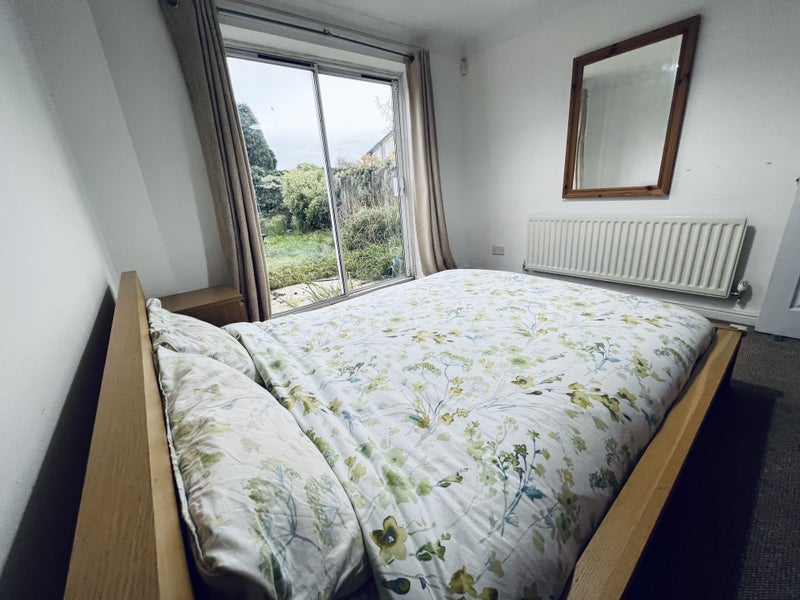 Flat Blunden Drive in Slough