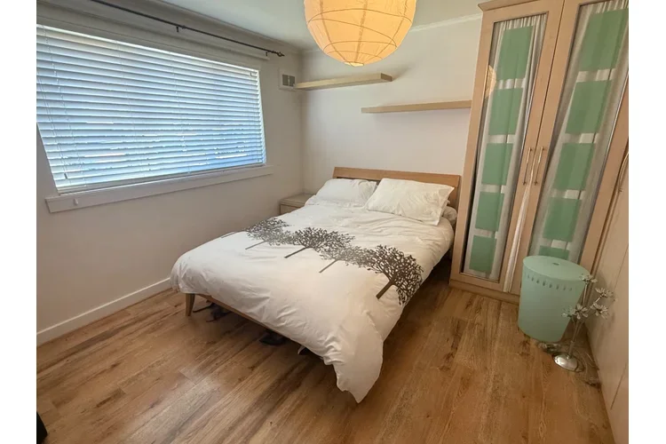 Flat Blackie Road in City of Edinburgh