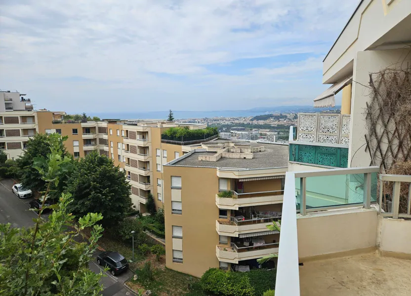 Appartement Corniche Fleurie à Nice