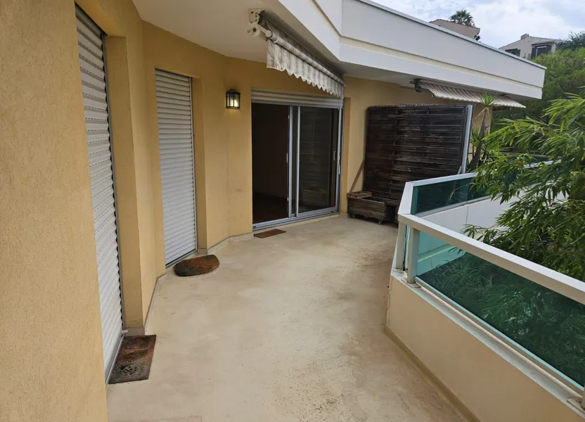 Appartement Corniche Fleurie à Nice