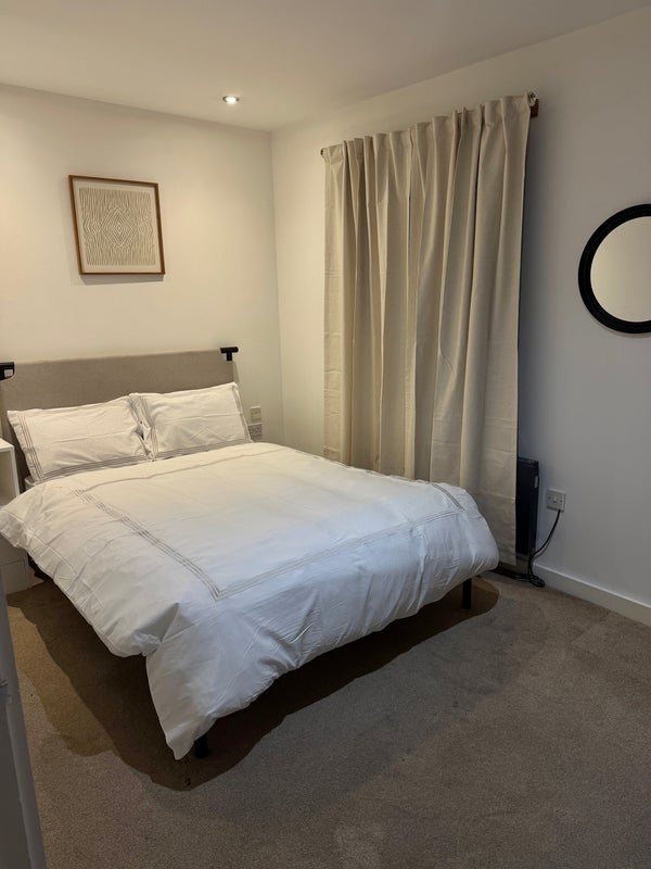 Room Chevassut Street in Manchester