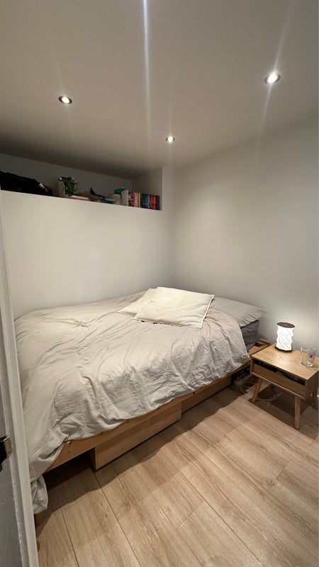 Room Dryburgh Road in Greater London