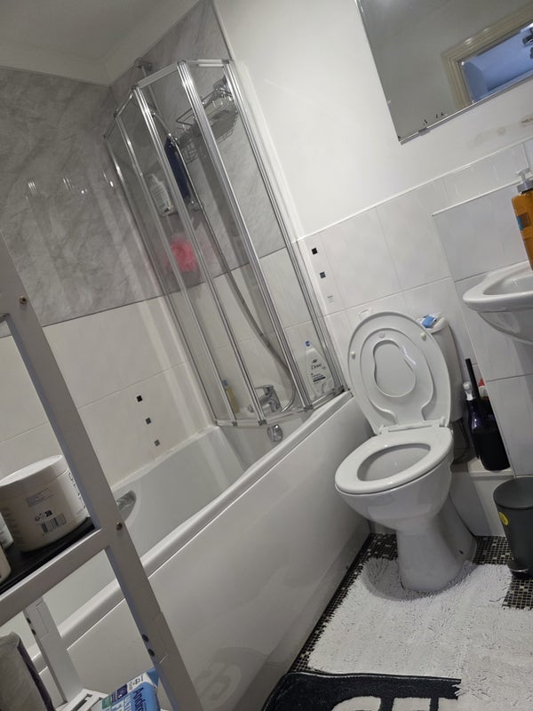 Room Oak Grove in Halewood