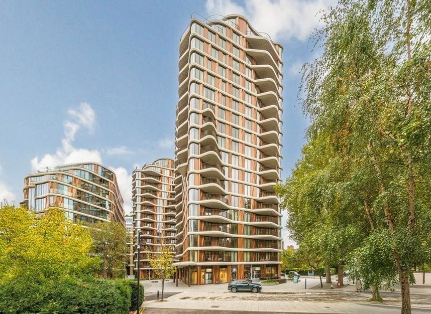 Flat Park Street in Greater London
