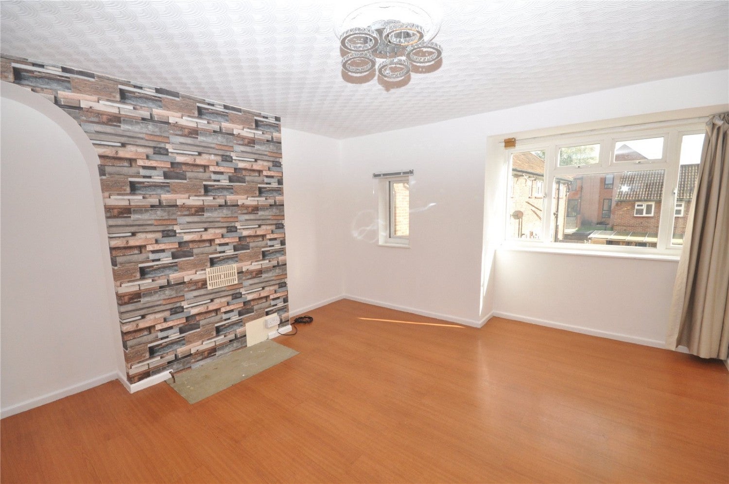 Flat Basing Way in Greater London