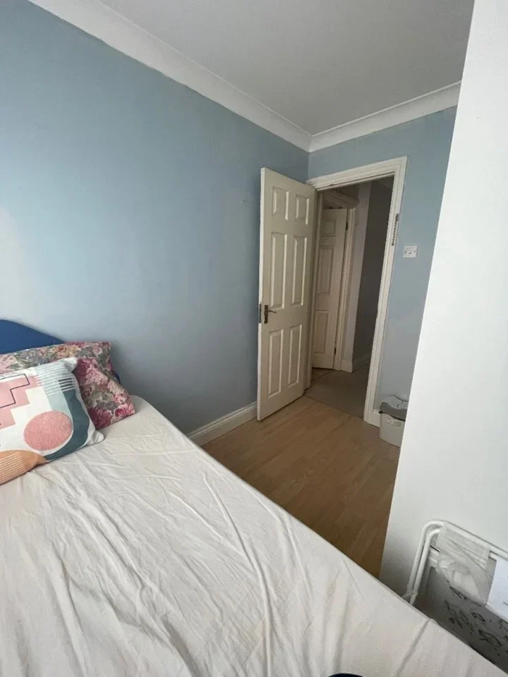 Room West End Lane in Greater London