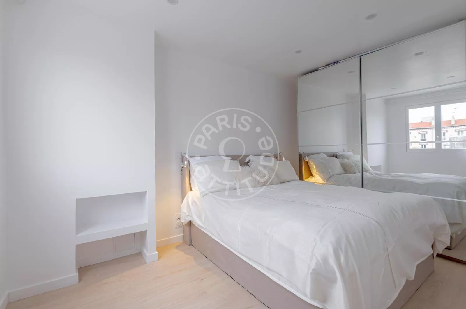 Flat Rue Santos-Dumont in Paris