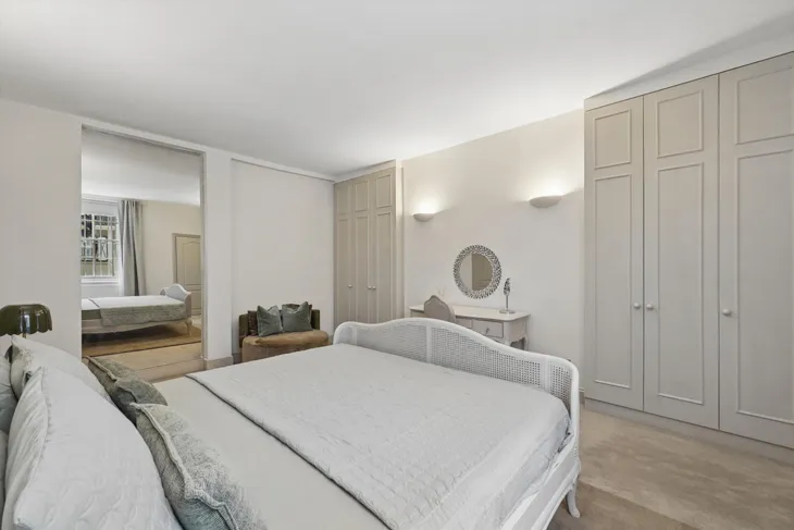 Flat Hyde Park Square in City of Westminster
