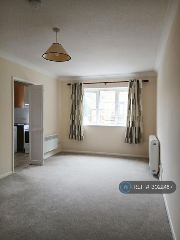 Flat Timbermill Court in Waverley