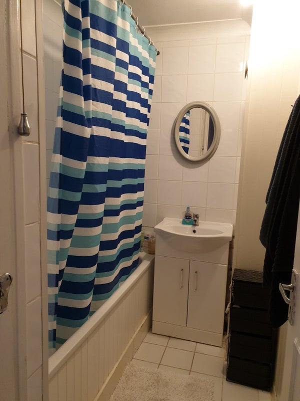 Room Cordwell Road in Greater London