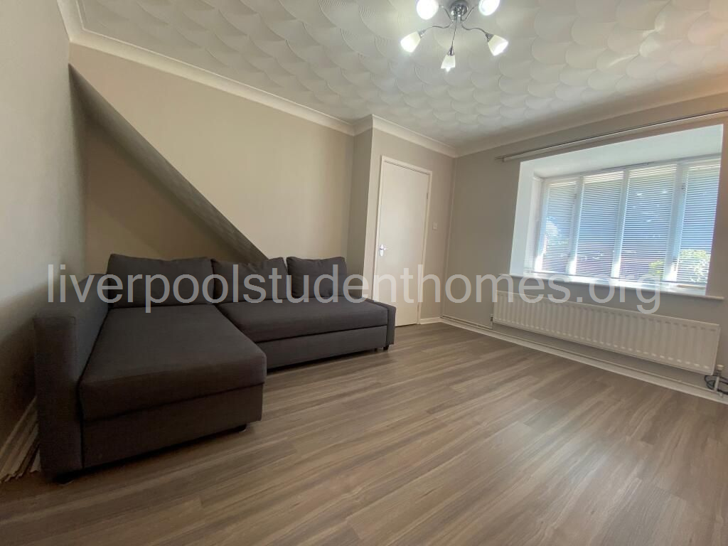 Room Shaw Street in Liverpool