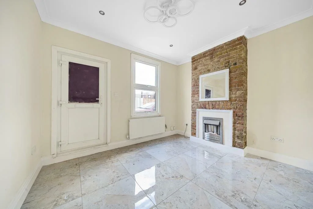 House Kneller Road in Greater London
