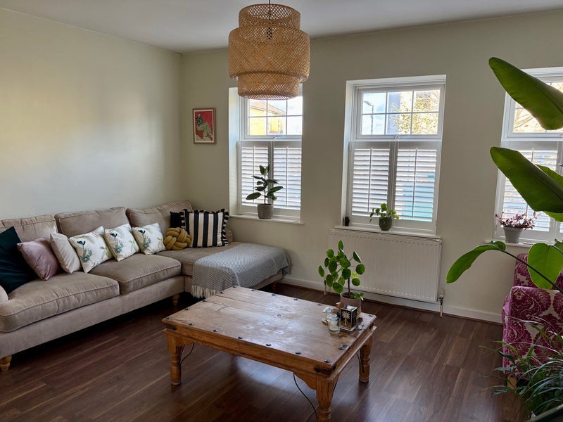 Flat Lordship Lane in Greater London