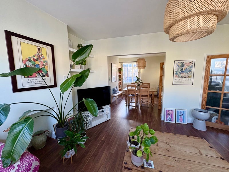 Flat Lordship Lane in Greater London