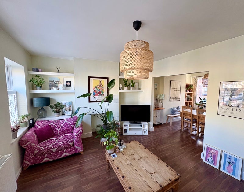 Flat Lordship Lane in Greater London