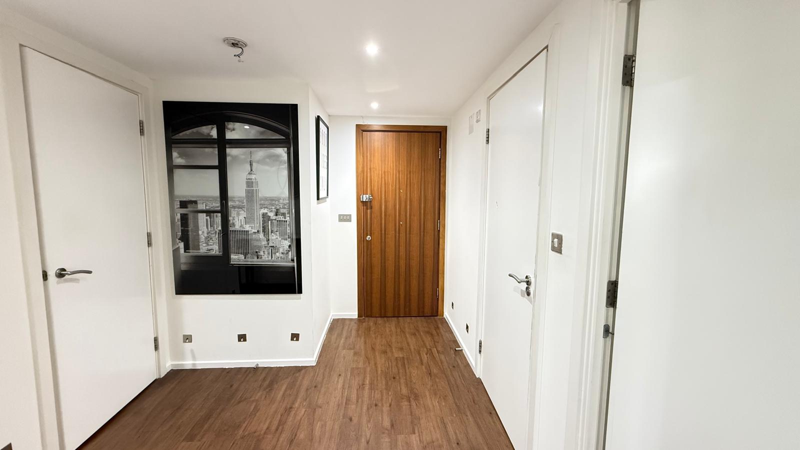 Flat Western Gateway in Greater London