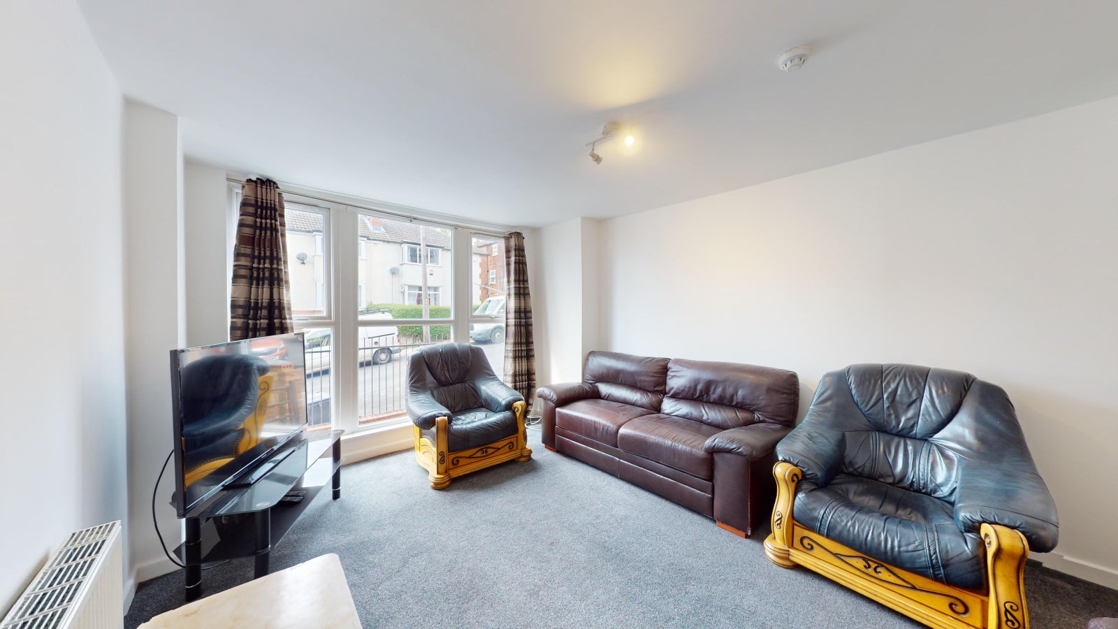 Room Richmond Avenue in Leeds