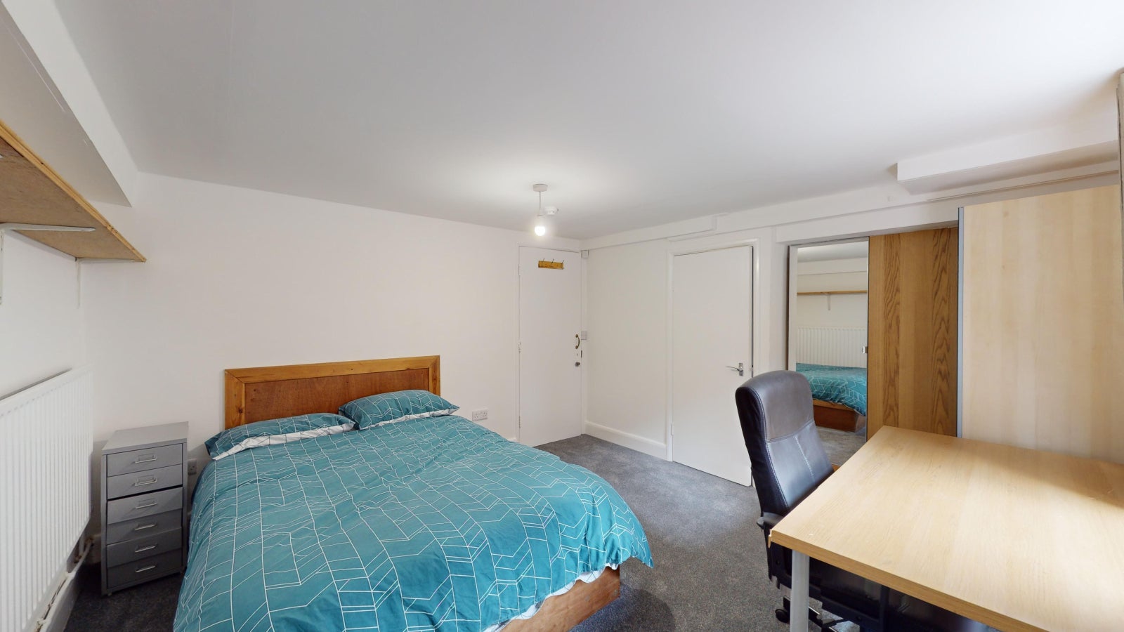 Room Richmond Avenue in Leeds