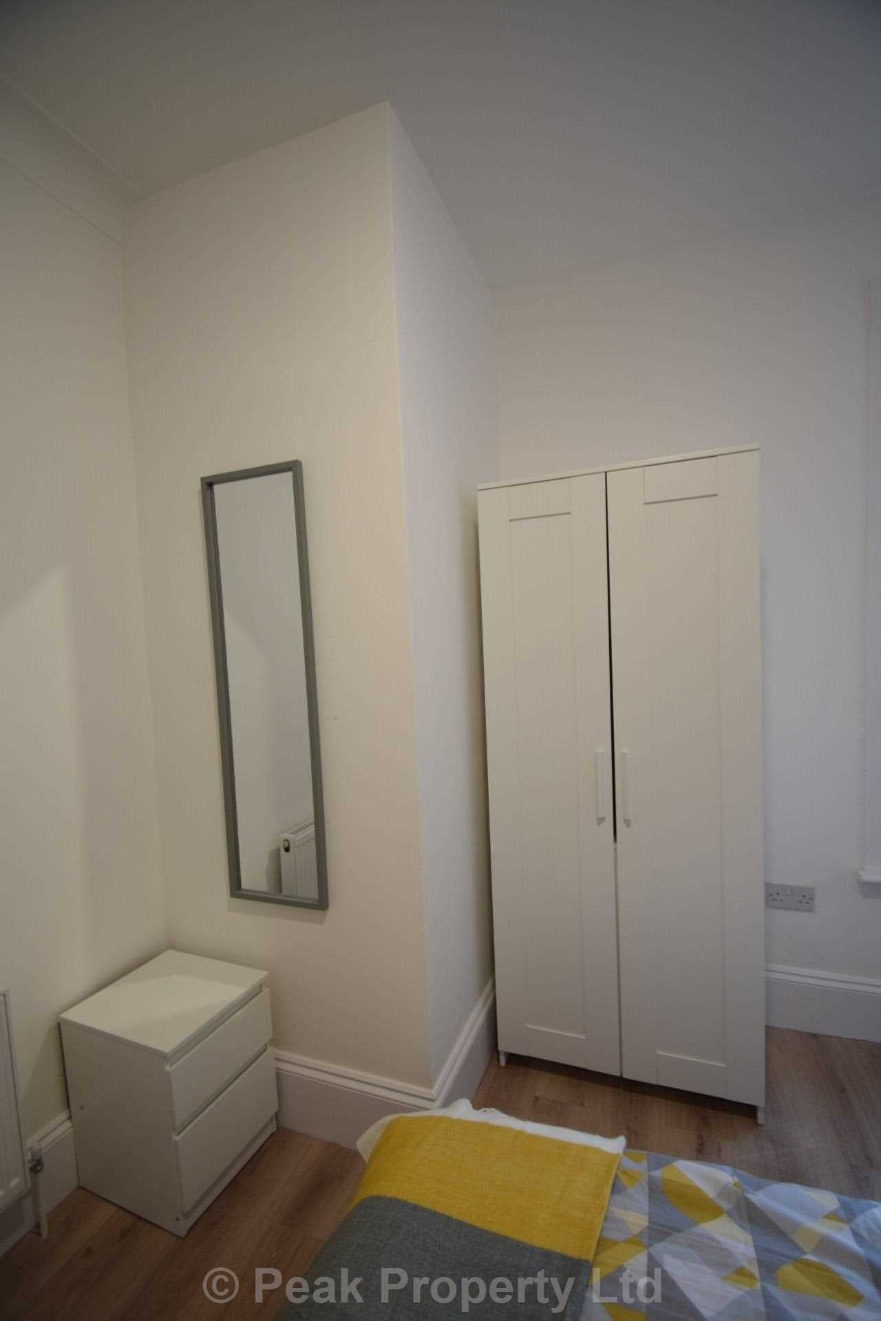Room Windermere Road in Southend-on-Sea