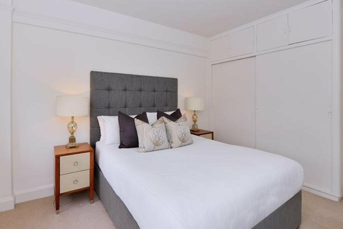 Flat Fulham Road in Greater London