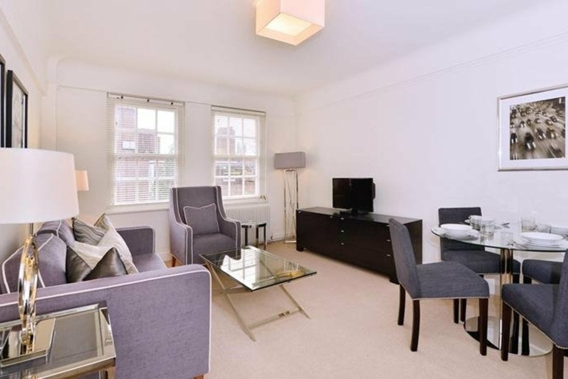 Flat Fulham Road in Greater London