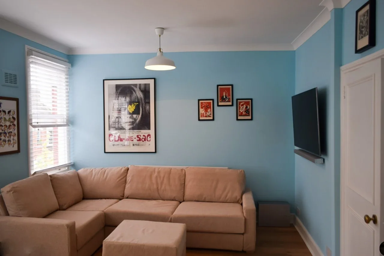 Flat Cotleigh Road in Greater London