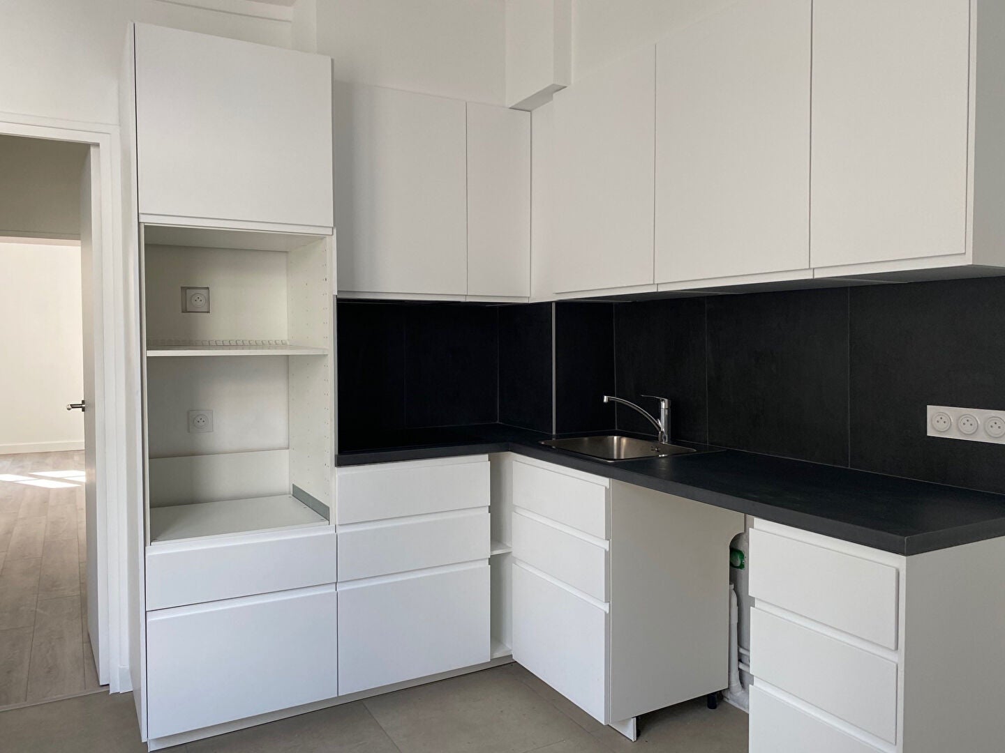 Flat Rue du Dragon in Paris