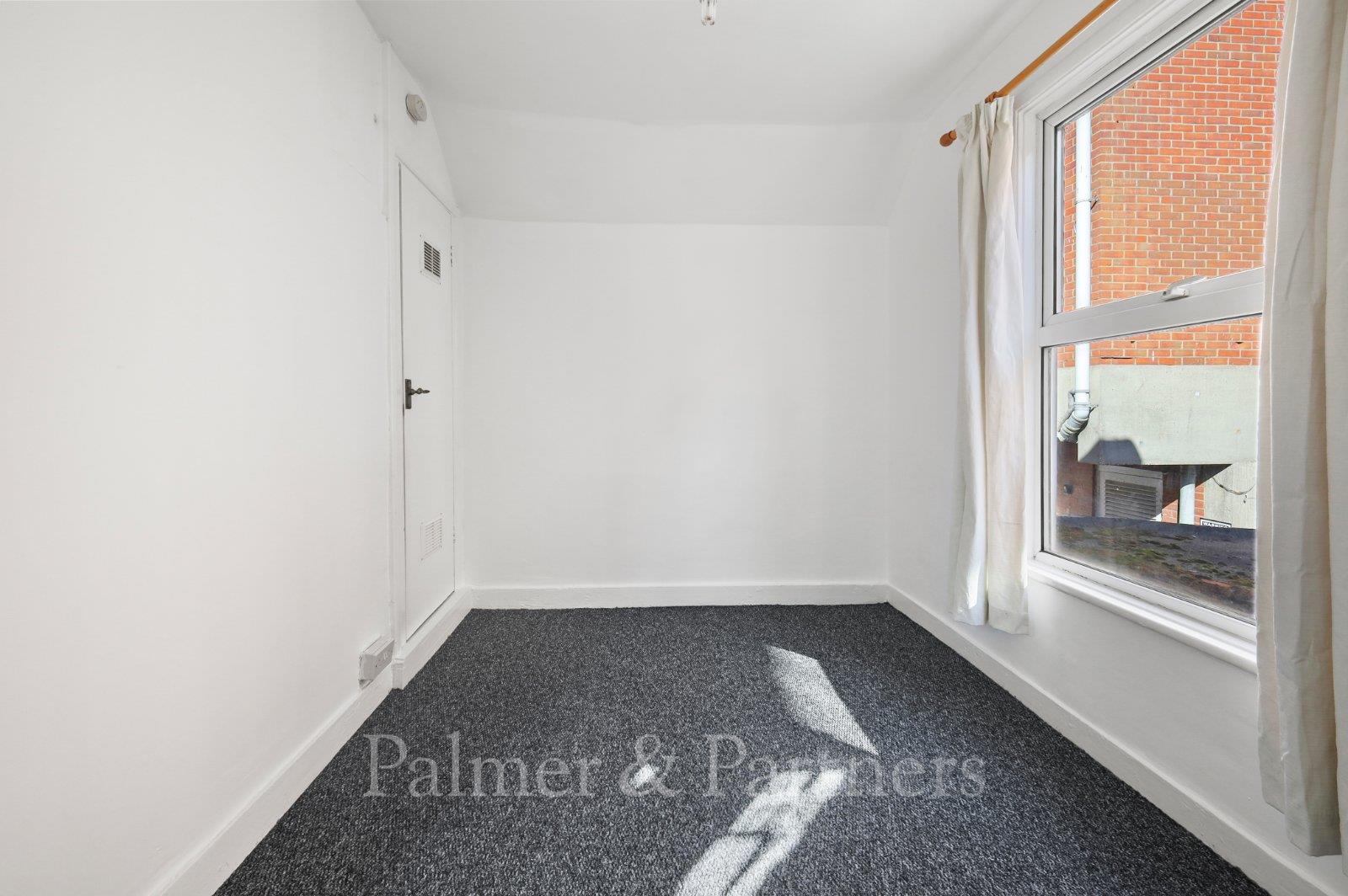 Flat St Johns Street in Colchester