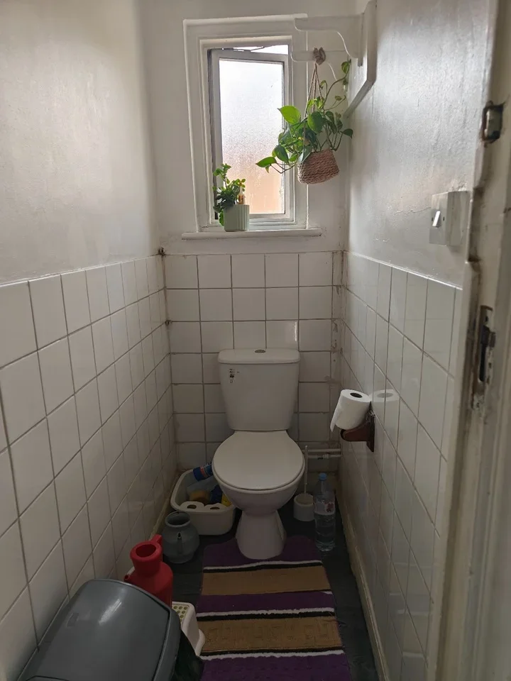 Room Burlington Road in Greater London