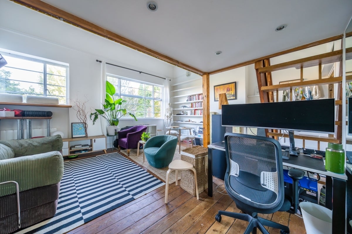 Flat Clapham Common North Side in Greater London