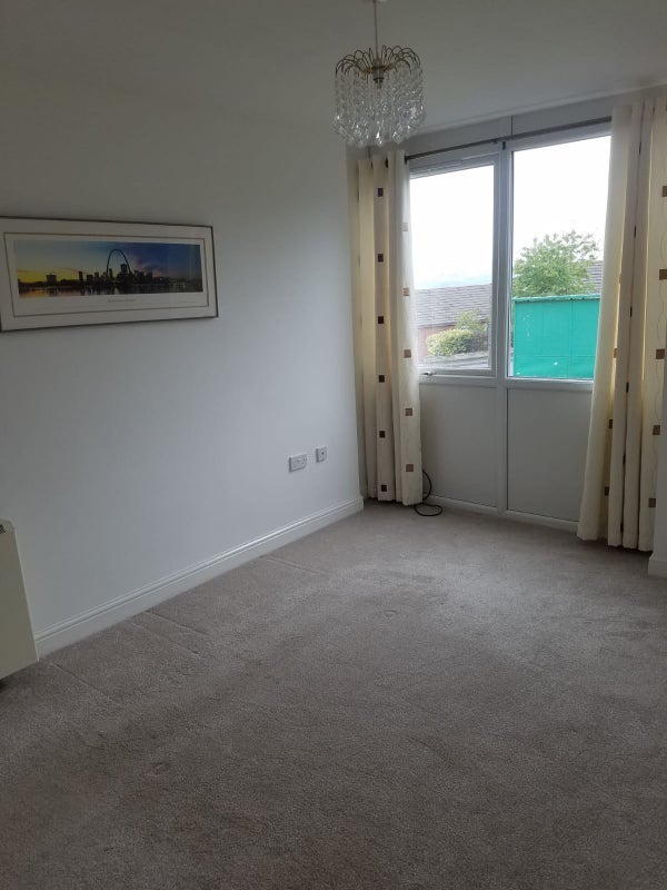 Flat Dronfield Road in Eckington