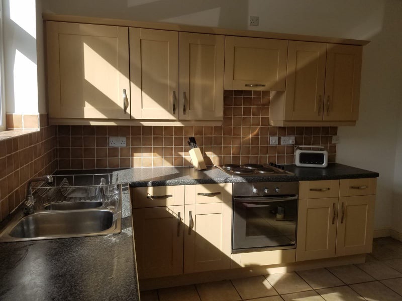 Flat Dronfield Road in Eckington