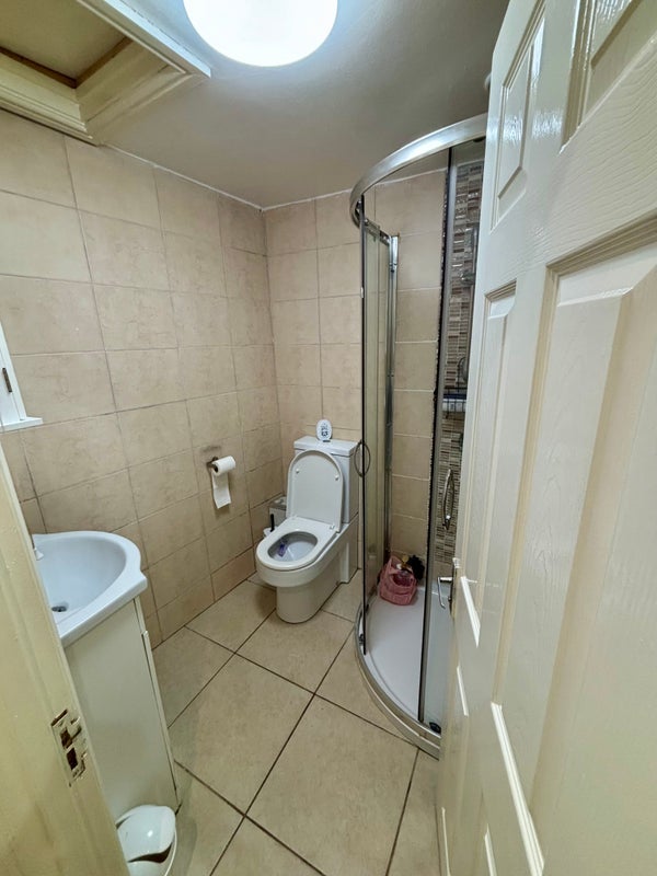 Flat Colum Road in Cardiff