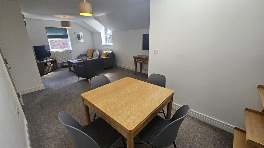 Flat Braeside Gardens in York