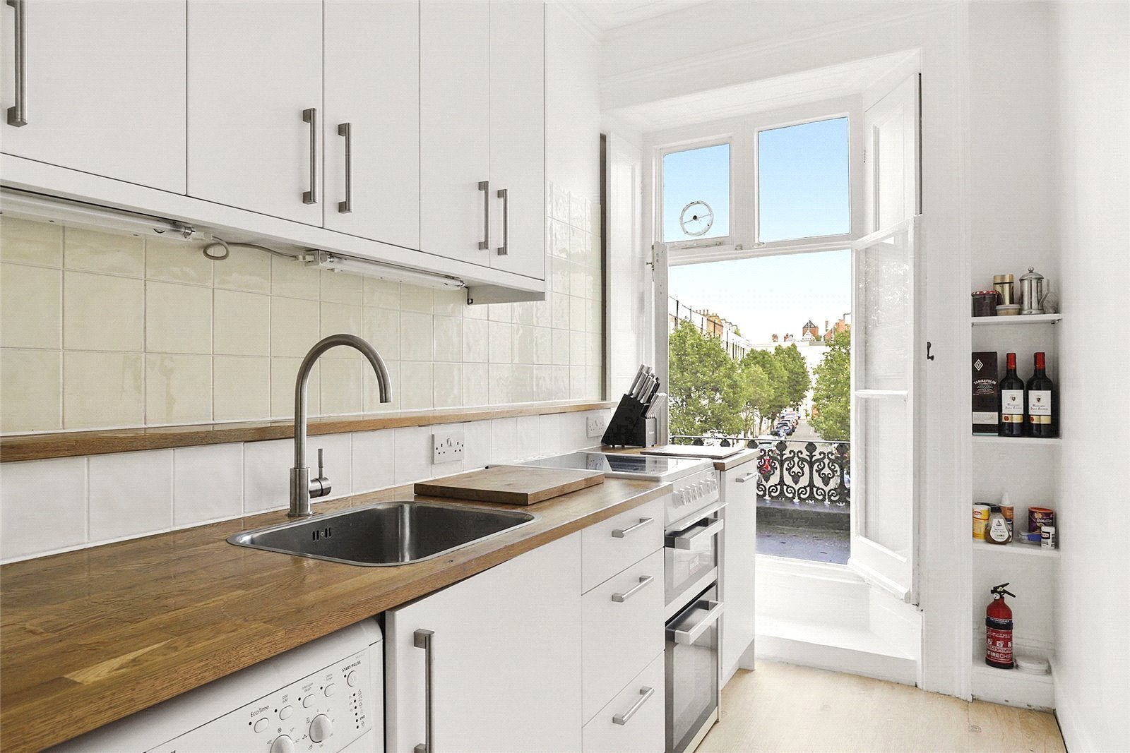 Flat Alma Square in City of Westminster