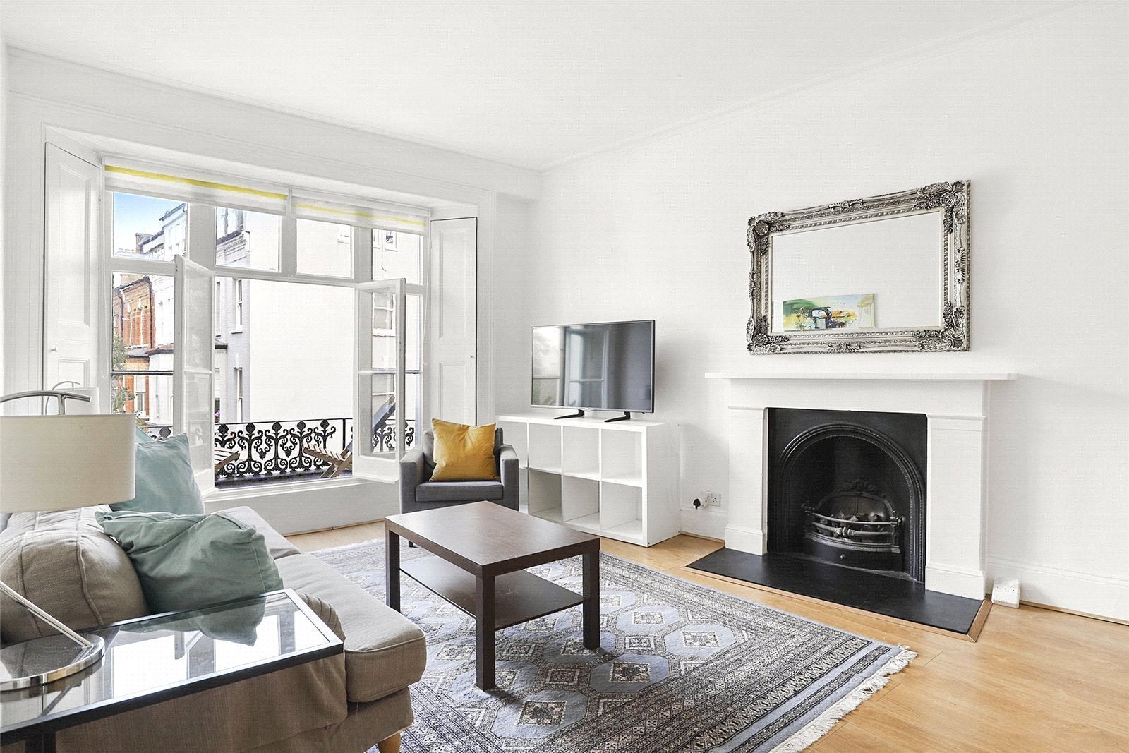 Flat Alma Square in City of Westminster