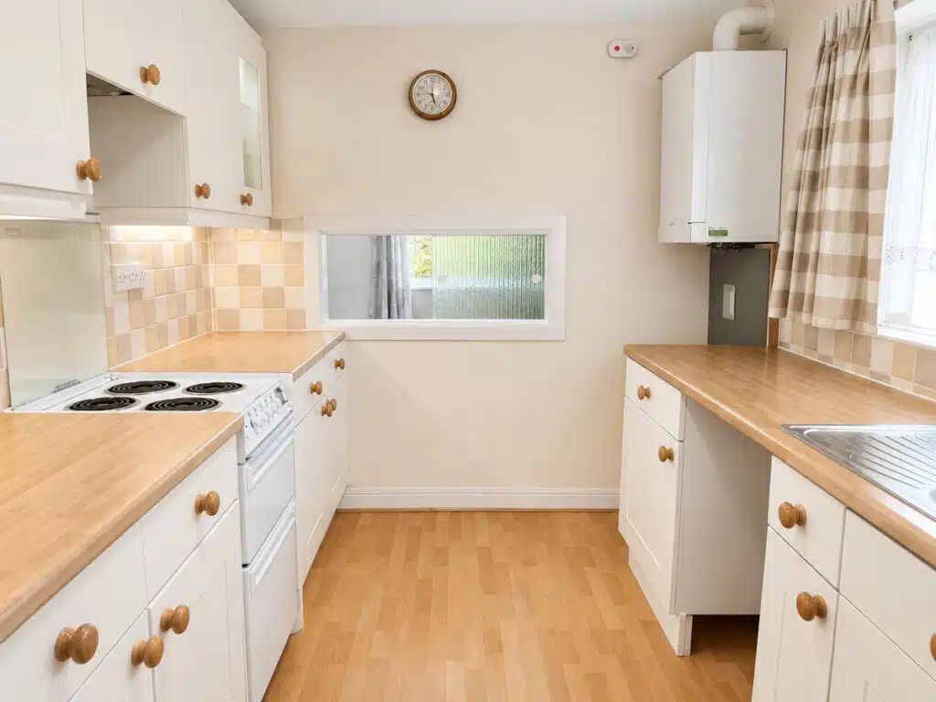 Flat New Road in Dudsbury