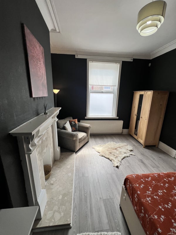 Room Rose Street in Sunderland