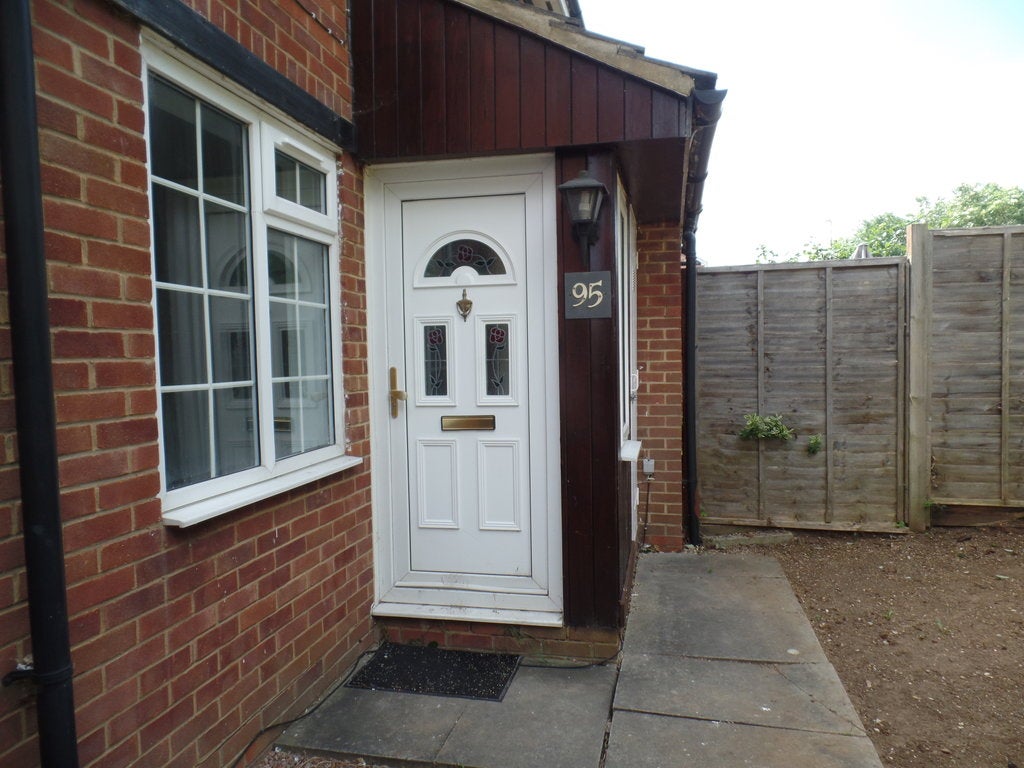 House Swan Mead in Luton