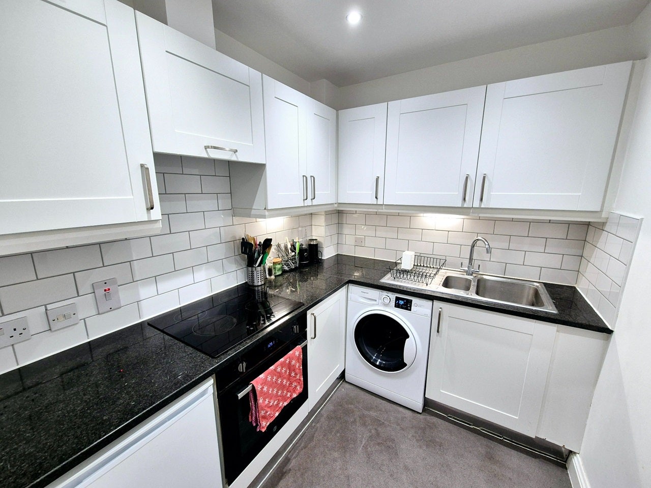 Flat Saint Matthew's Row in Greater London