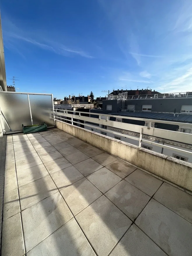 Flat Rue du Colonel Victor Marchand in Dijon
