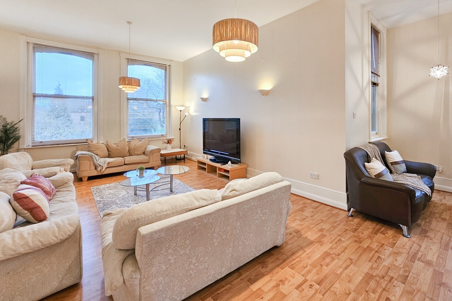Room Carlton Road in Manchester