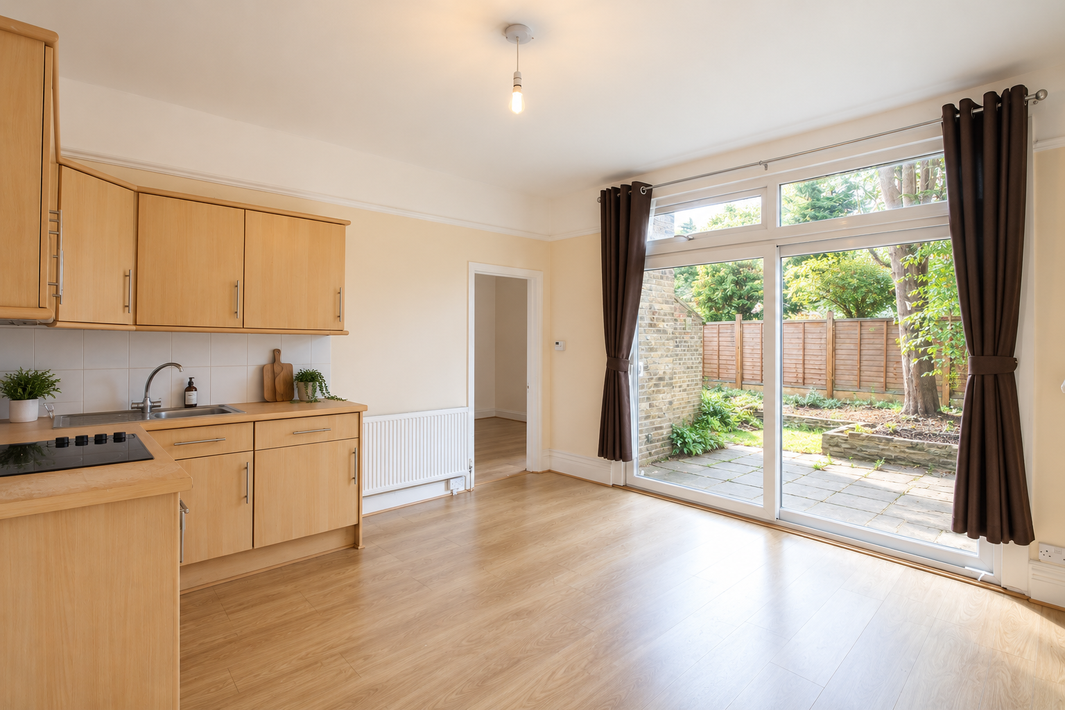 Flat Burnt Ash Lane in Greater London