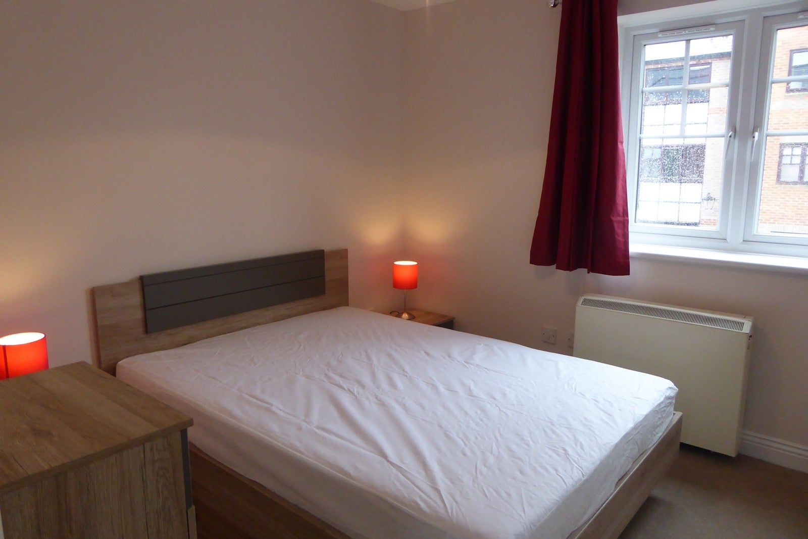 Flat Swan Place in Reading