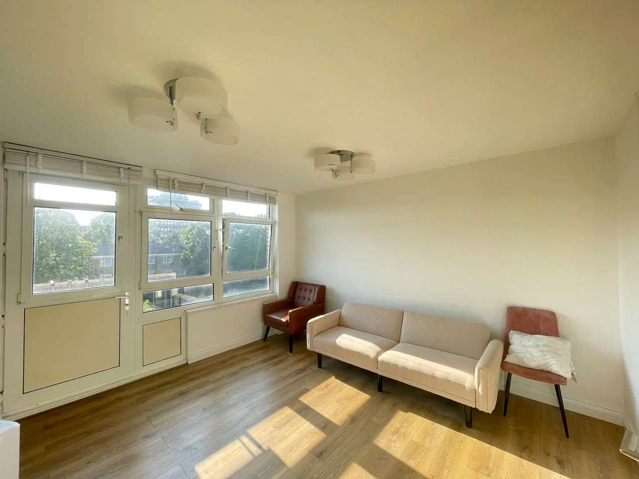 Flat Effra Road in Greater London
